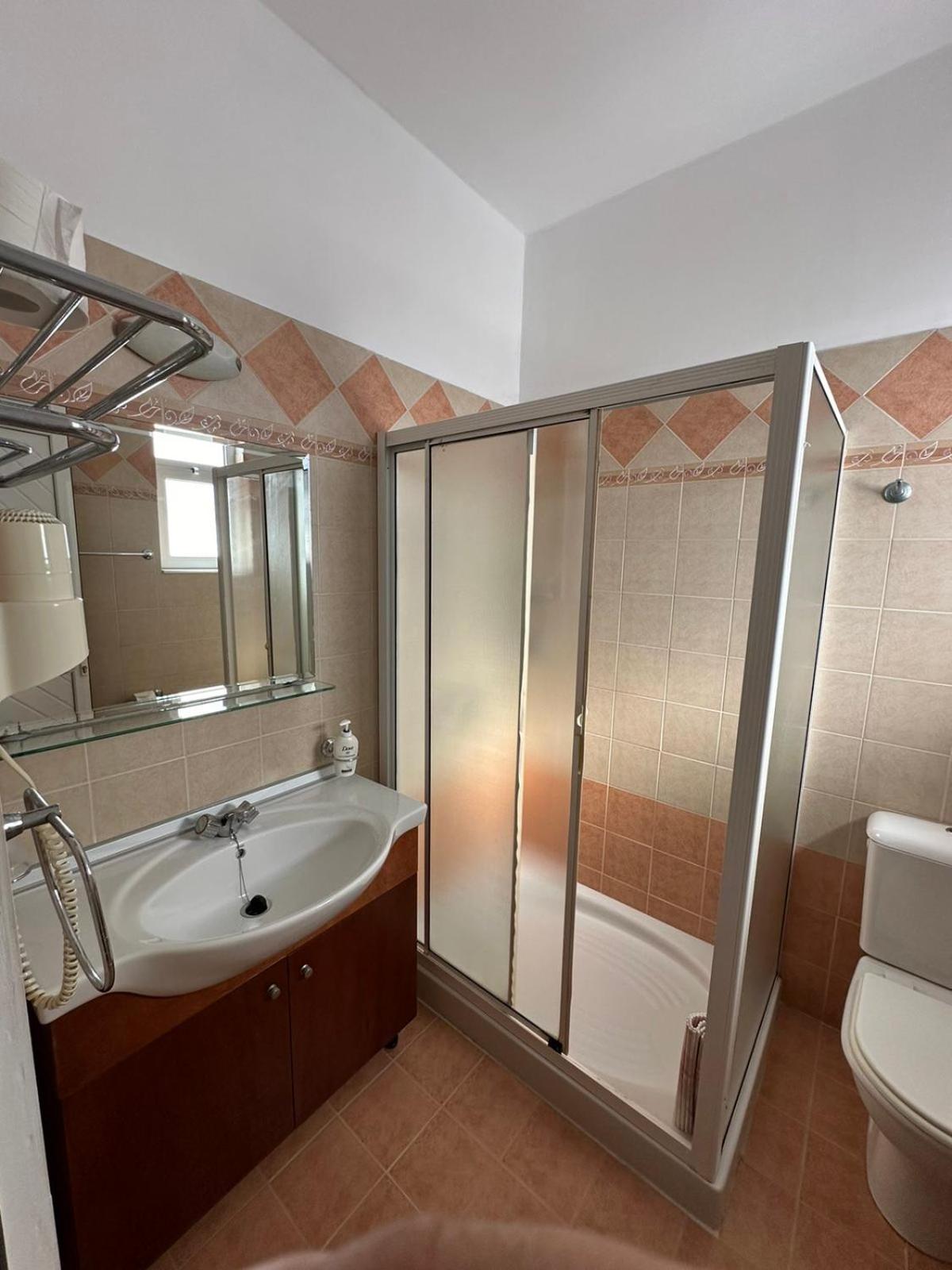 Apollonio Suites & Rooms Faliraki Rhodes Habitación foto
