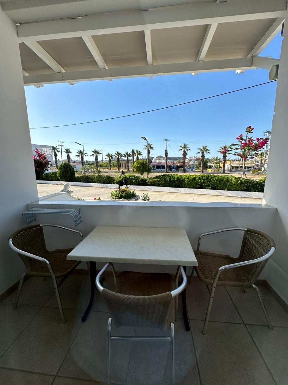 Apollonio Suites & Rooms Faliraki Rhodes Habitación foto